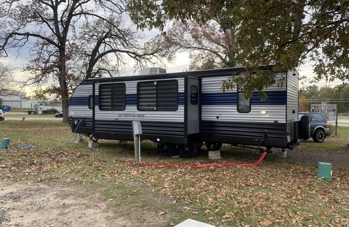 Longview RV Rental | Cozy Camping experience in a home away from home. Pet friendly. Non smoking.