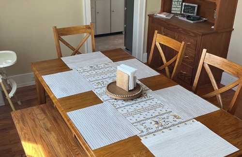 Hummelstown House | Cozy Cape Cod Home 4 Miles to Hershey Attractions