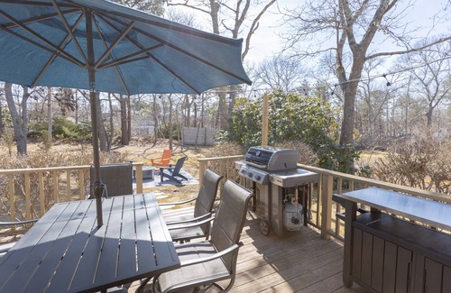 Yarmouth Port House | Cozy Cape House - Family Friendly with Great Outdoor Space