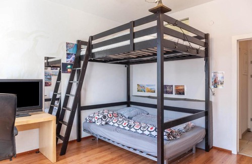 Innsbruck City Centre Apartment | Cozy central apartment 1min train