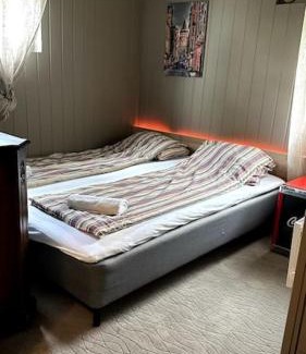 Jorpeland Apartment | Cozy Central Apartment- Pulpit-R