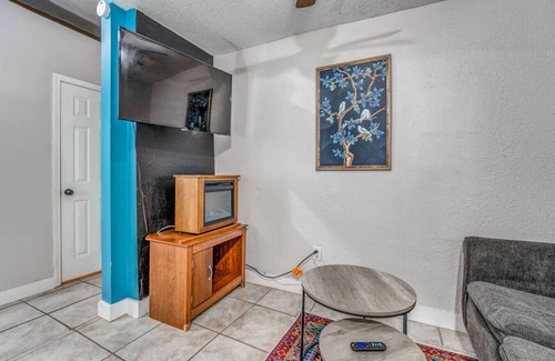 Midtown Apartment | Cozy Central Hideaway in Midtown Memphis