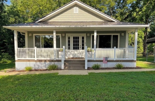 Farmville House | Cozy, centrally-located home!