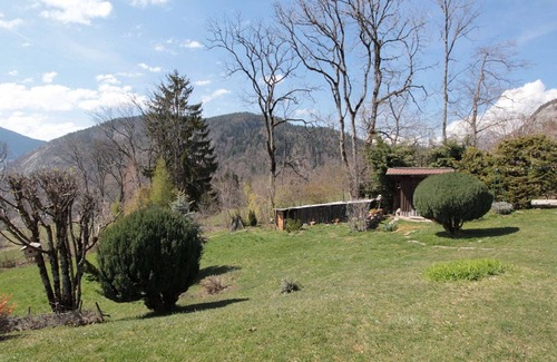 Araches-la-Frasse Ski Chalet | Cozy Chalet 6p, 2BR, Near Ski Lifts, Garage, South-West Terrace