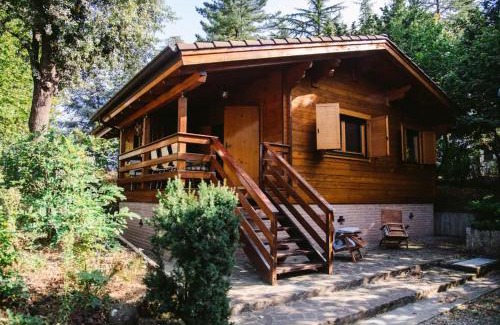 Chiavenna Rocchetta Ski Chalet | Cozy Chalet in Castell'Arquato 90 m² with Private Pool