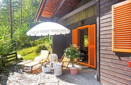 Molln Villa | Cozy Chalet in Molln with Garden