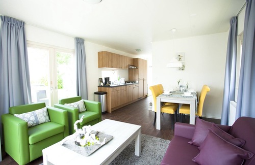 Breskens Ski Chalet | Cozy chalet near beach at 600 m