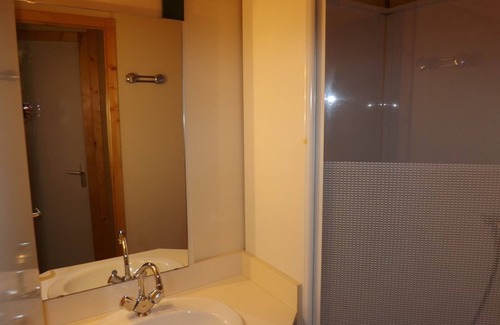 Maurs Cottage | Cozy Chalet with Heated Pool, Terrace, Near Maurs - Sleeps 4