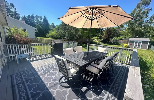 St Ignace House | Cozy, Charming, and Convenient to downtown area