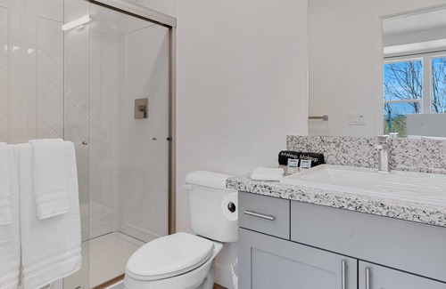 Wright Area Action Group House | Cozy & Chic Santa Rosa Condo