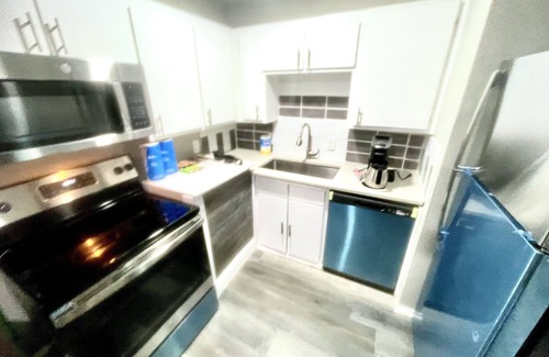 Como House | Cozy clean and convenient!