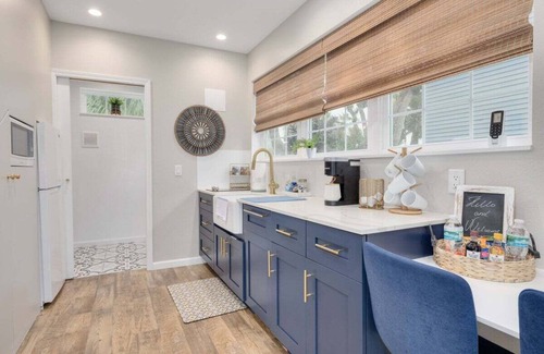 Downtown Dunedin House | Cozy & Clean Tiny Home w/Pool in Heart of Downtown Dunedin