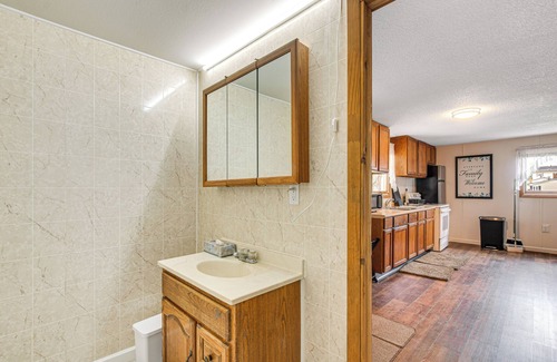 Hyde Apartment | Cozy Clearfield Apartment - 3 Mi to Downtown!