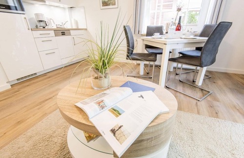 Westerland Apartment | Cozy. Close to the beach. Quiet. - House Nordhedig