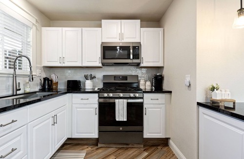 Clovis Apartment | Cozy Clovis Hideaway - Private Entrance & Patio - Gateway to National Parks