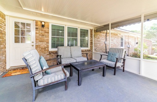 Fortson House | Cozy Columbus Retreat to Relax and Unwind! minutes away from all attractionsn