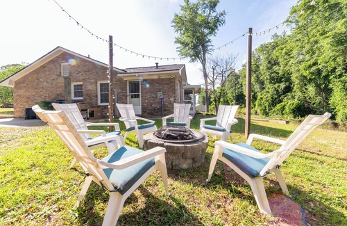 Fortson House | Cozy Columbus Retreat