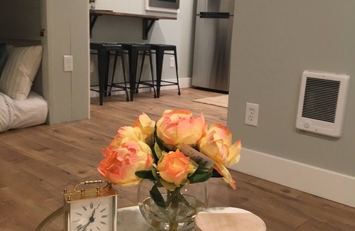 Coeur d'Alene House | Cozy Comfort Nestled In Sanders Beach.Steps To Beach, Tubbs Hill, Downtown
