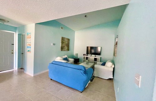 Island Falls House | COZY & COMFORTABLE DUPLEX IN PALM COAST FL
