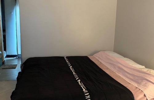 Kireka House | Cozy comfortable warm clean beautiful tiny house with very good accessibility.