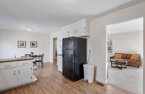 Goochland House | Cozy, Comfy, Convenient, Dog Friendly