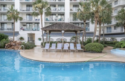 Gulf Shores Apartment | Cozy Condo at Gulf Shores Surf and Racquet Club Unit 906A