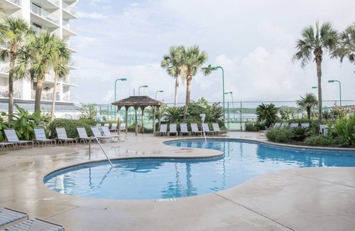 Gulf Shores Apartment | Cozy Condo at Gulf Shores Surf and Racquet Club Unit 906A