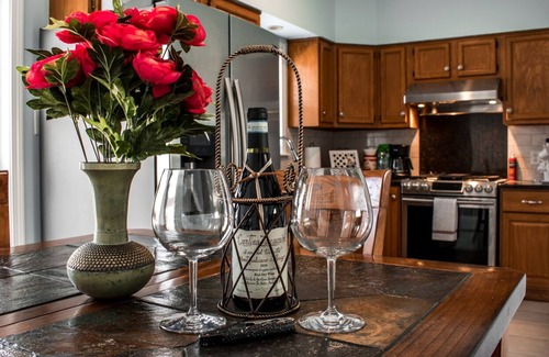 Fairfield Condo | Cozy Condo by Fairfield U/SHU Patio Washer/Dryer
