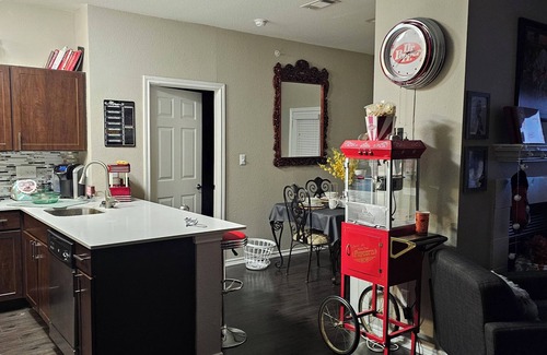 Las Colinas Condo | Cozy condo in lovely Irving with AC, WiFi, fitness room