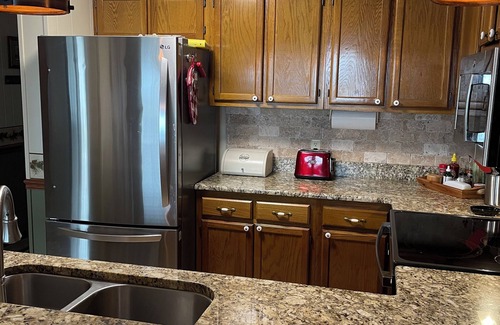 Banner Elk Condo | Cozy condo on Beech Mountain. with skiing, hiking, wineries and waterfalls.
