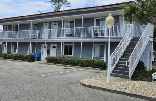 Biloxi Condo | Cozy Condo Steps from the Gulf. Private, quiet but minutes from everything.