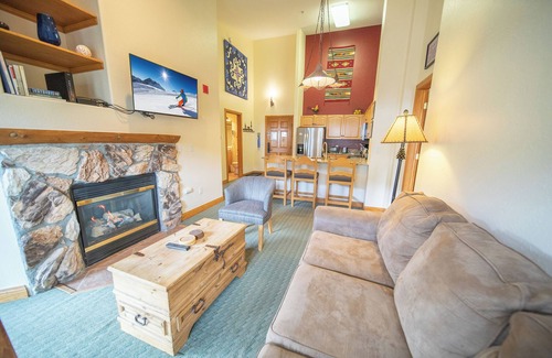 Mountain House Condo | Cozy condo with views of the snowy mountains!