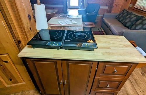 Traphill Cabin | Cozy & Convenient Stone Mountain hideawy . closest to the State Park!