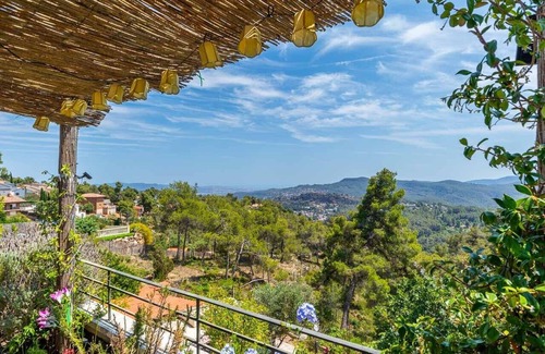 Corbera De Llobregat House | Cozy cottage 25 km from barcelona with wonderful mountain and barcelona views