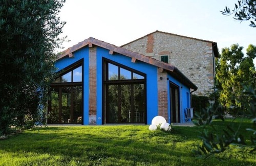 Magliano in Toscana Apartment | Cozy cottage surrounded by greenery 25 minutes from the beach