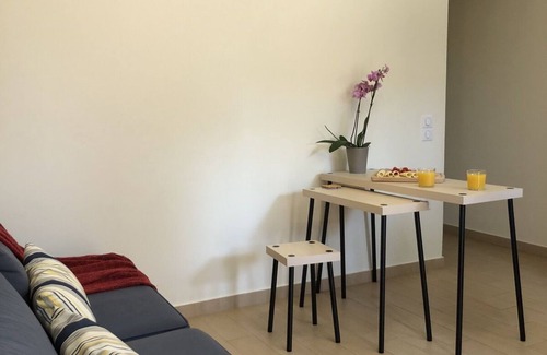 Papadhianika Cottage | Cozy Cottage-18 Minutes drive to Monemvasia