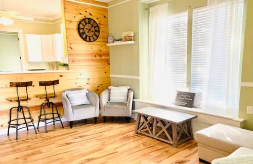 San Antonio Cottage | Cozy cottage 5 min from Downtown
