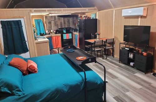 Cabot Cottage | Cozy cottage in a quiet peaceful area, and just 5 minutes from town.