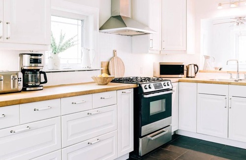 Muskoka Lakes Cottage | Cozy Cottage in Muskoka