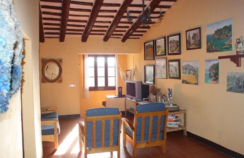 Subirats House | Cozy Cottage in Subirats with Swimming Pool
