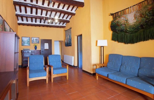 Subirats House | Cozy Cottage in Subirats with Swimming Pool