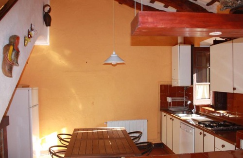 Subirats House | Cozy Cottage in Subirats with Swimming Pool