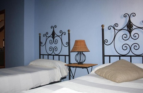 Subirats House | Cozy Cottage in Subirats with Swimming Pool