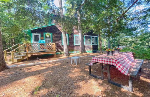 Lovell Cottage | Cozy cottage lake retreat with private beach. Stunning Fall Foliage Views