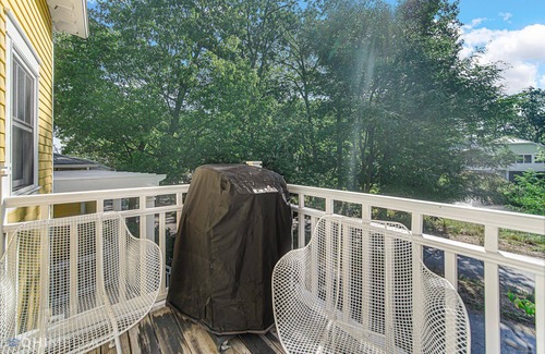 Michigan City House | Cozy cottage NOW available for short or long term rentals(seasonal)