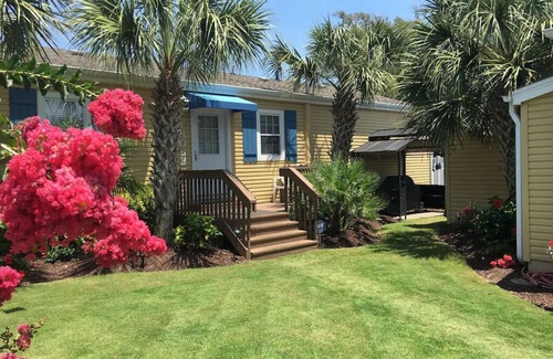 Crescent Beach House | Cozy Cottage with a pool near the Beach! Summer Prices Just Reduced!