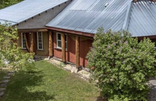Madoc Cottage | Cozy Cottage with beautiful private 3 acres forest in heart of Madoc/ Marmora ON