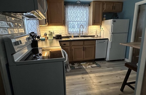 Egg Harbor Cottage | Cozy cottage with firepit, in walking distance to beach and the town!