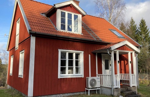 Unnaryd House | Cozy cottage with private location and nearby many lakes, Lidhult