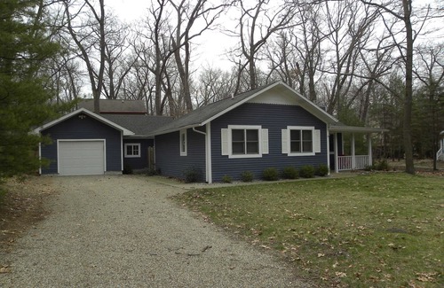 Michigan City Cottage | Cozy Cottage with Guest House, 15 minute walk to the beach and Pet Friendly.